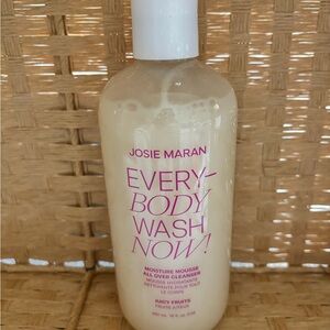 Josie Maran Every-Body Wash Now! Moisture Mousse -